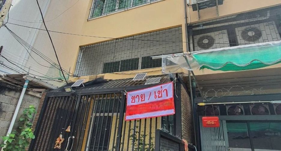 For sale and for rent 4 bedrooms townhouse in Bang Rak, Bangkok