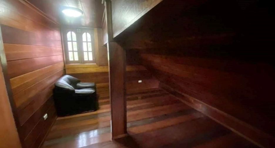 À louer 3 chambres maison à Mueang Chiang Rai, Chiang Rai