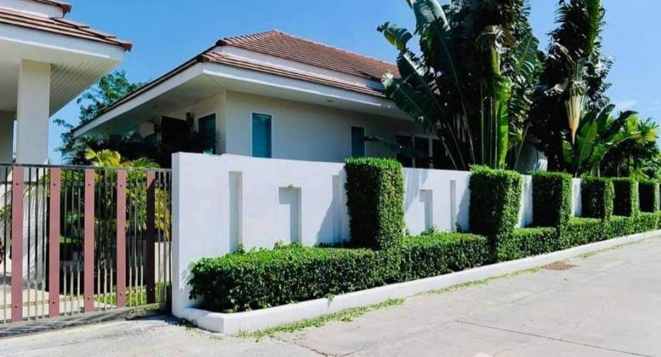 For sale 3 ベッドルーム villa in Hua Hin, Prachuap Khiri Khan
