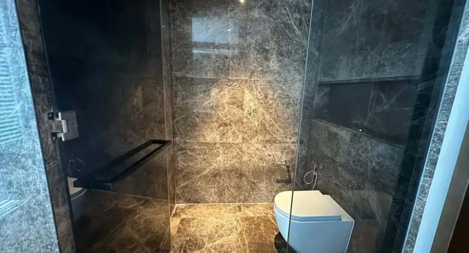 For sale 3 bedrooms condo in Pathum Wan, Bangkok