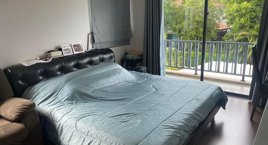 For sale 3 bedrooms house in Bang Khun Thian, Bangkok