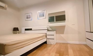 For sale 1 Beds condo in Sathon, Bangkok