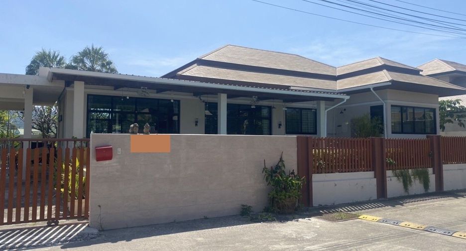 For sale 4 bedrooms house in Hua Hin, Prachuap Khiri Khan