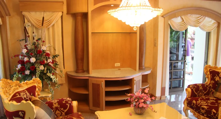 Haus zum Kauf mit 5 Zimmer in Mueang Nakhon Si Thammarat, Nakhon Si Thammarat