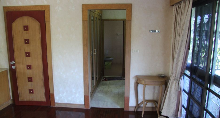 Haus zum Kauf mit 5 Zimmer in Mueang Nakhon Si Thammarat, Nakhon Si Thammarat