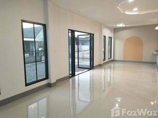 For sale 3 bedrooms house in Mueang Sakon Nakhon, Sakon Nakhon