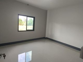 For sale 3 bedrooms house in Mueang Sakon Nakhon, Sakon Nakhon