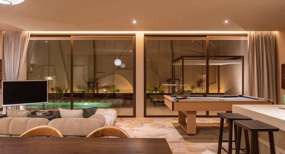 For sale 5 bedrooms villa in Bang Lamung, Chonburi