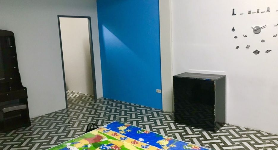 For sale and for rent 2 bedrooms retail Space in Bang Lamung, Chonburi