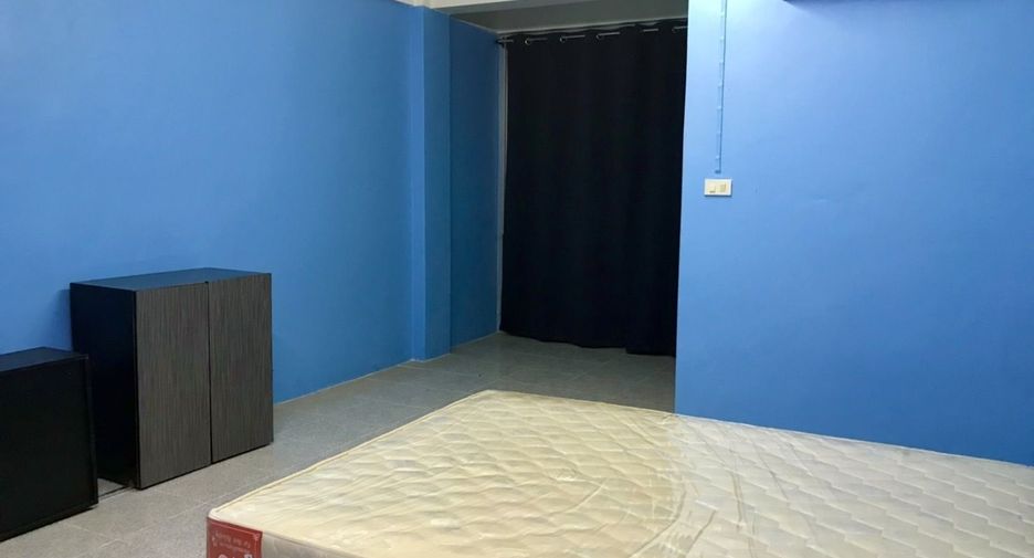 For sale and for rent 2 bedrooms retail Space in Bang Lamung, Chonburi