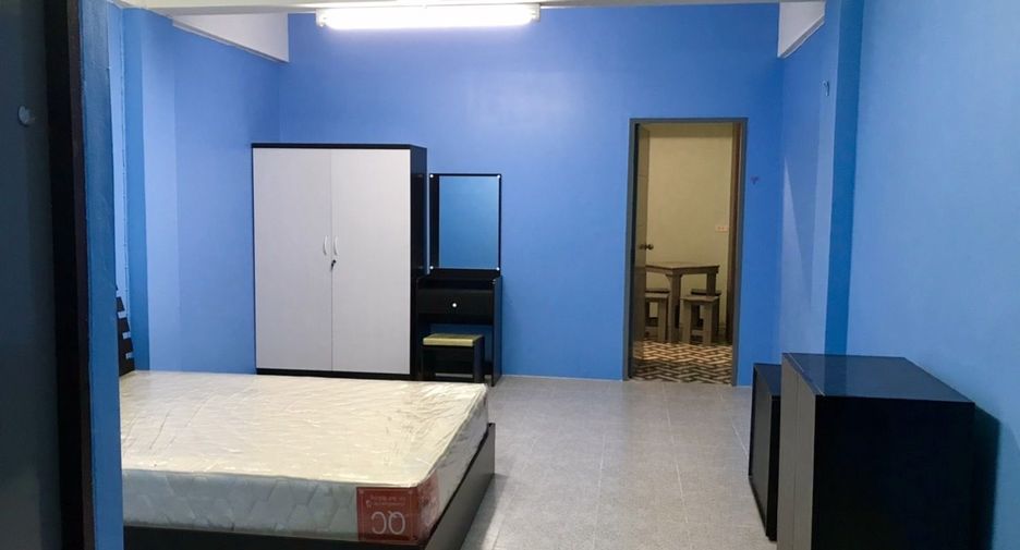 For sale and for rent 2 bedrooms retail Space in Bang Lamung, Chonburi