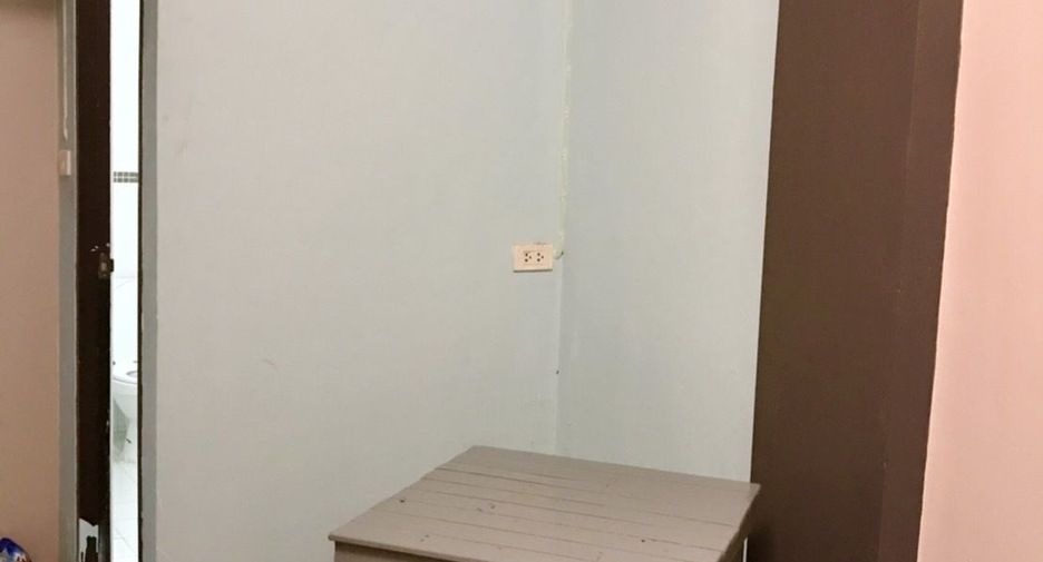 For sale and for rent 2 bedrooms retail Space in Bang Lamung, Chonburi