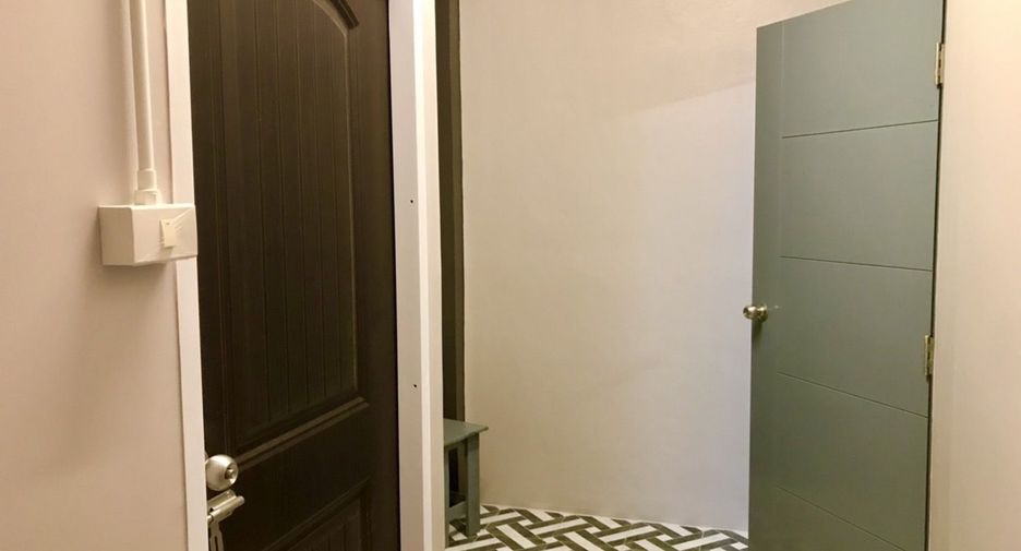 For sale and for rent 2 bedrooms retail Space in Bang Lamung, Chonburi