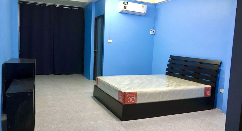 For sale and for rent 2 bedrooms retail Space in Bang Lamung, Chonburi