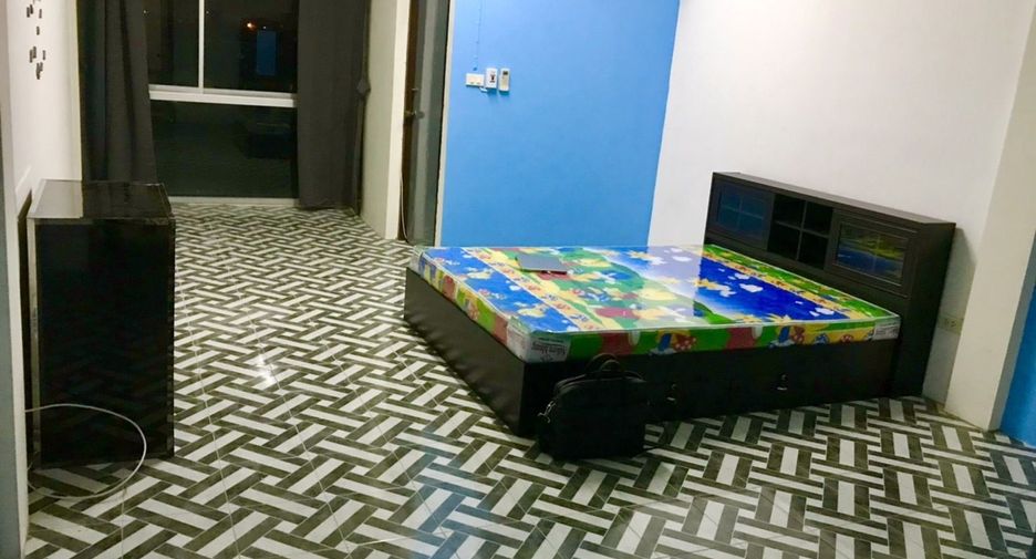 For sale and for rent 2 bedrooms retail Space in Bang Lamung, Chonburi