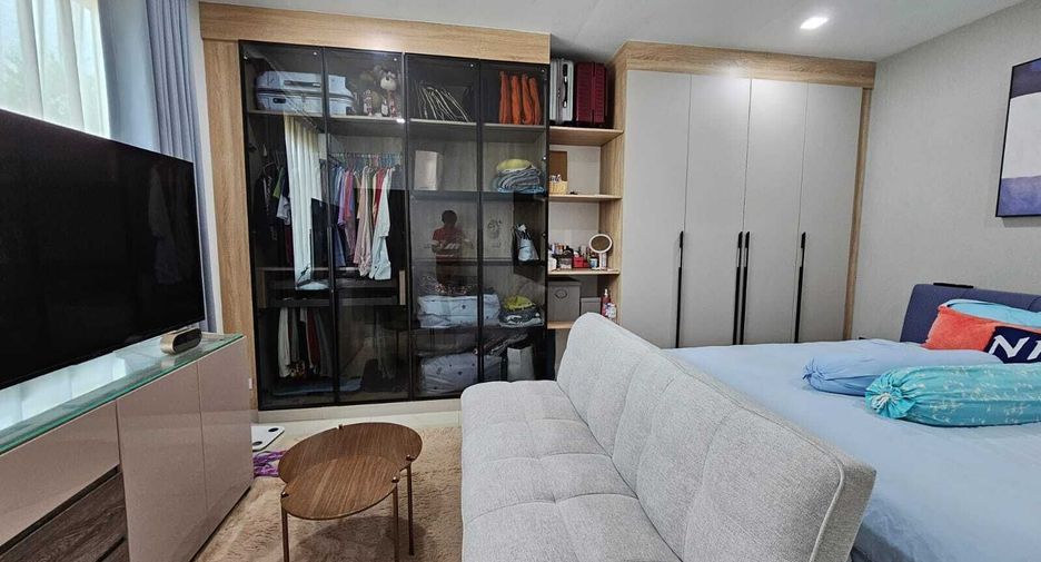 For sale 2 bedrooms townhouse in Hua Hin, Prachuap Khiri Khan