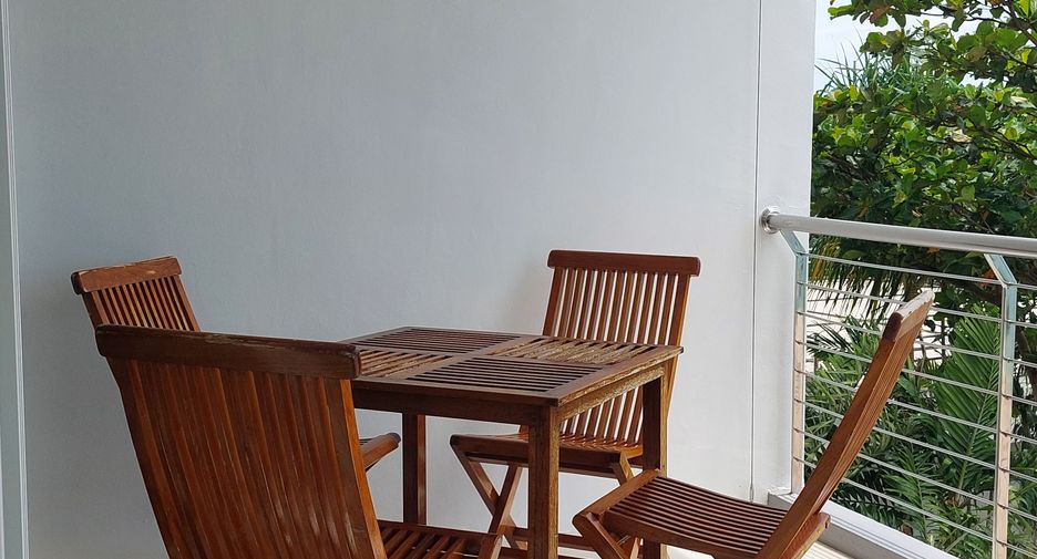For rent 4 bedrooms condo 