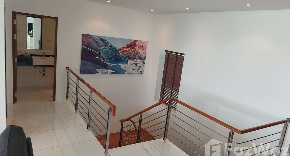 For rent 4 bedrooms condo 