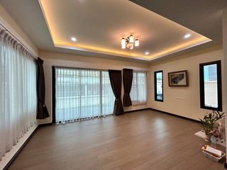 For sale 4 bedrooms house in Lat Phrao, Bangkok