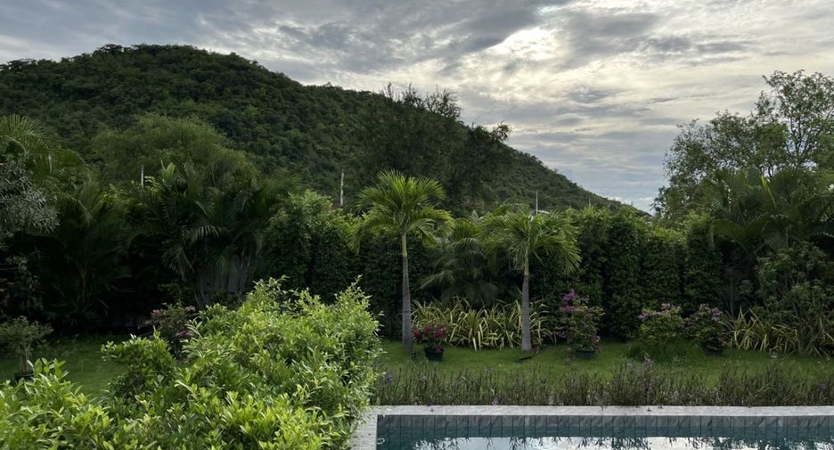 For sale 2 ベッドルーム villa in Hua Hin, Prachuap Khiri Khan