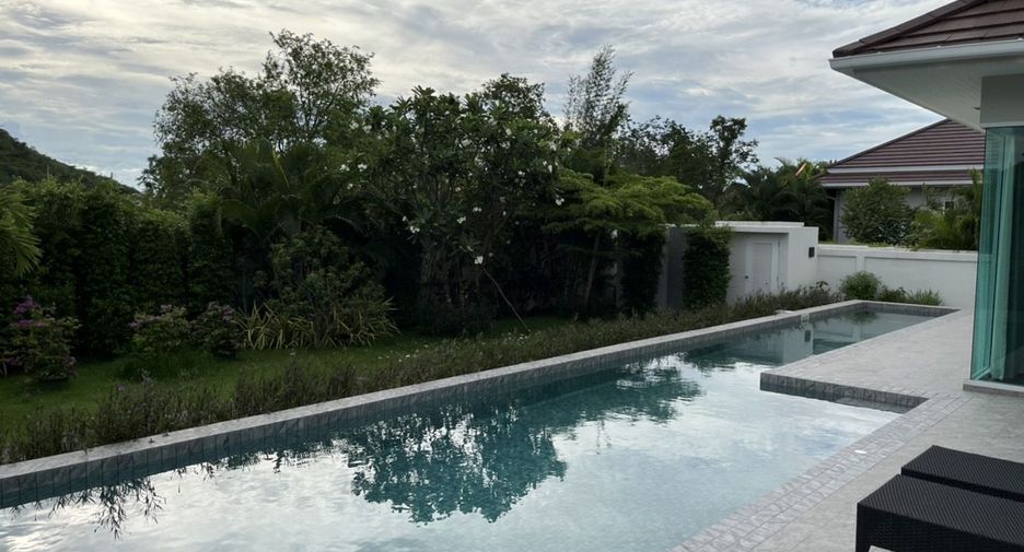 For sale 2 ベッドルーム villa in Hua Hin, Prachuap Khiri Khan