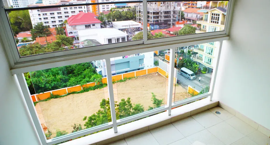 出售 和 出租 2 卧室 公寓 在 Bang Lamung, Chon Buri