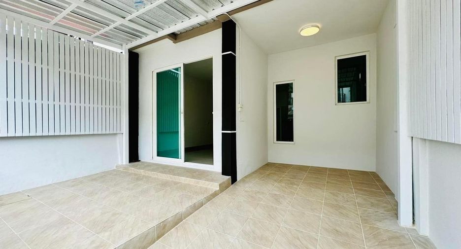 For sale 3 bedrooms townhouse in Bang Khun Thian, Bangkok