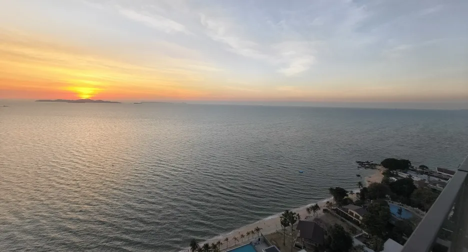 For sale そして for rent 2 ベッドルーム condo in Bang Lamung, Chonburi