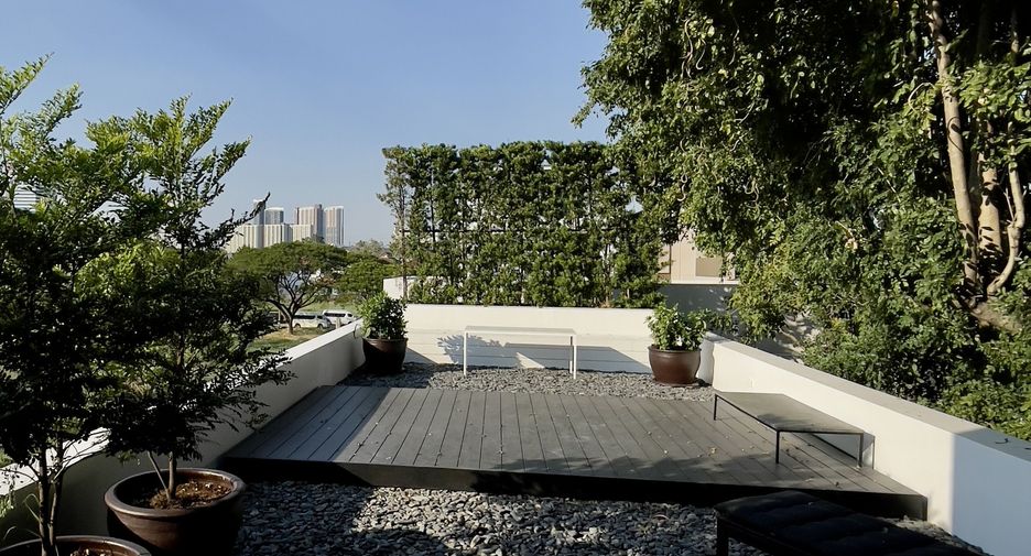 À vendre 4 chambres bureau à Suan Luang, Bangkok