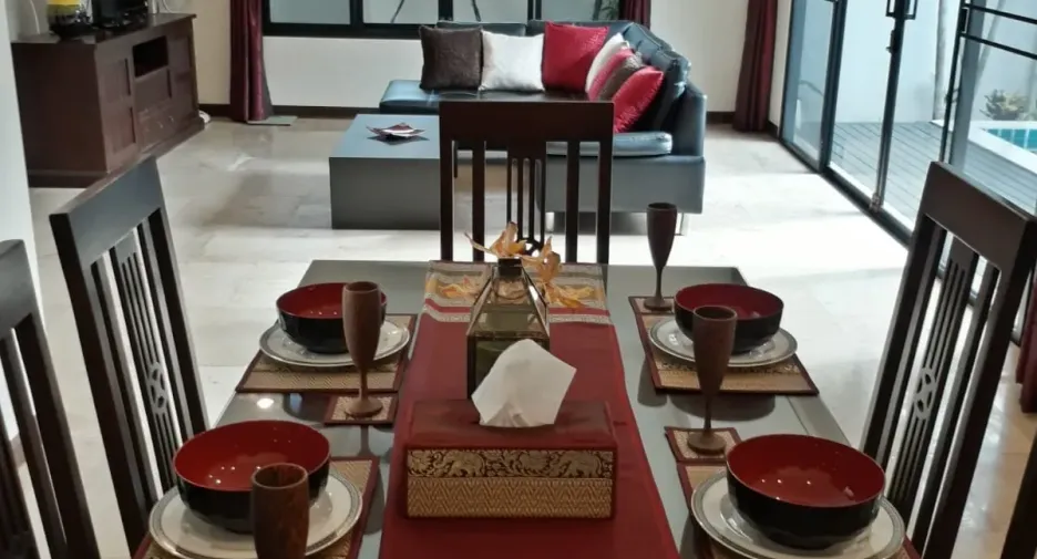 À louer 2 chambres villa à Mueang Phuket, Phuket