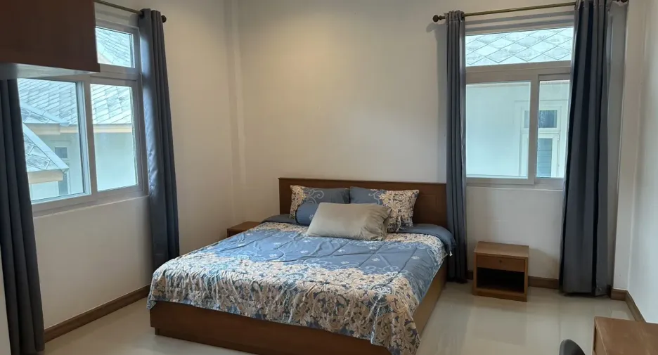 For rent 6 bedrooms house in Bang Lamung, Chonburi