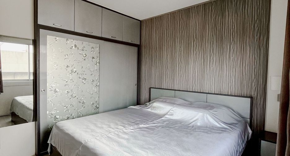 For sale 1 bed condo in Saphan Sung, Bangkok
