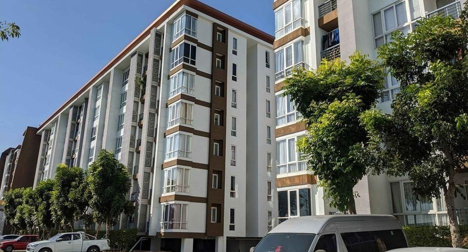 For sale 2 bedrooms condo in Lat Krabang, Bangkok