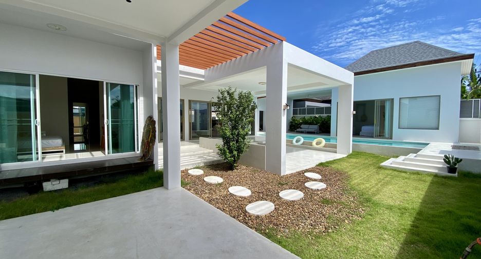 For sale 4 bedrooms villa in Thalang, Phuket