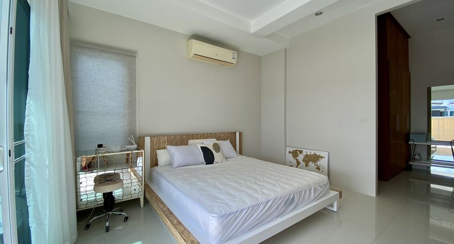 For sale 4 bedrooms villa in Thalang, Phuket
