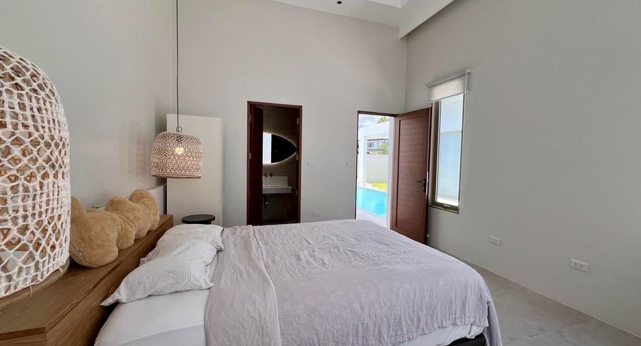 For sale 4 bedrooms villa in Thalang, Phuket