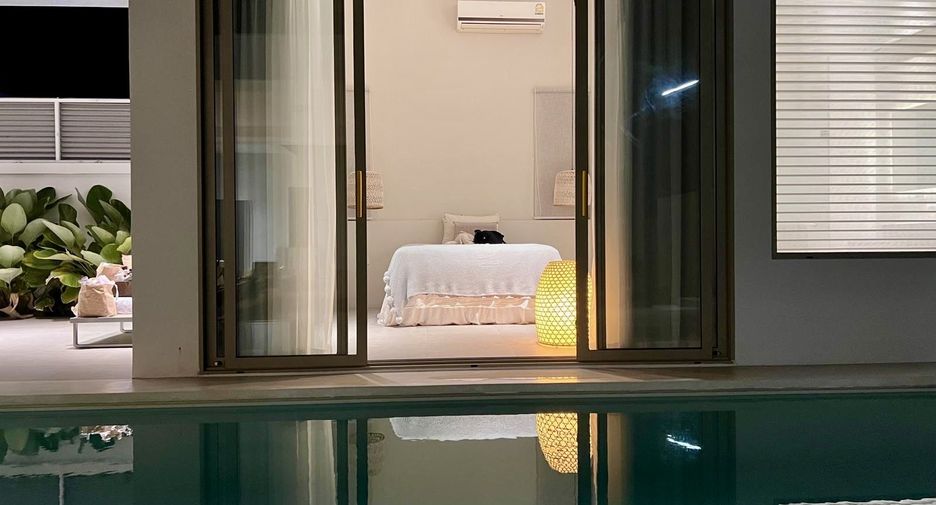 For sale 4 bedrooms villa in Thalang, Phuket