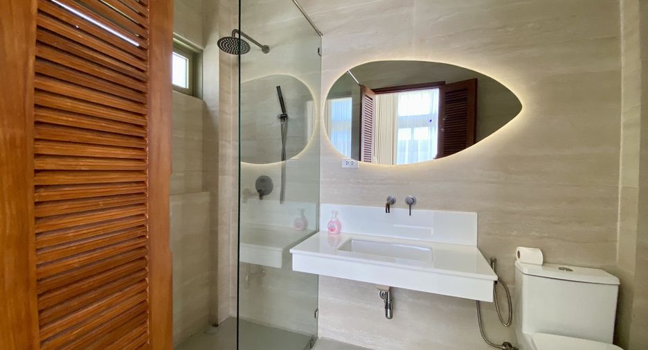 For sale 4 bedrooms villa in Thalang, Phuket
