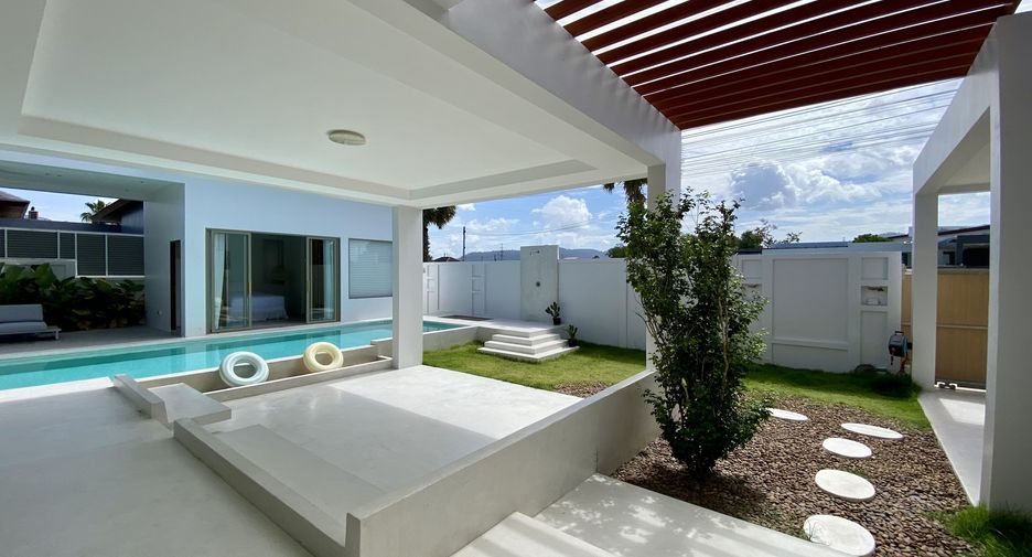 For sale 4 bedrooms villa in Thalang, Phuket