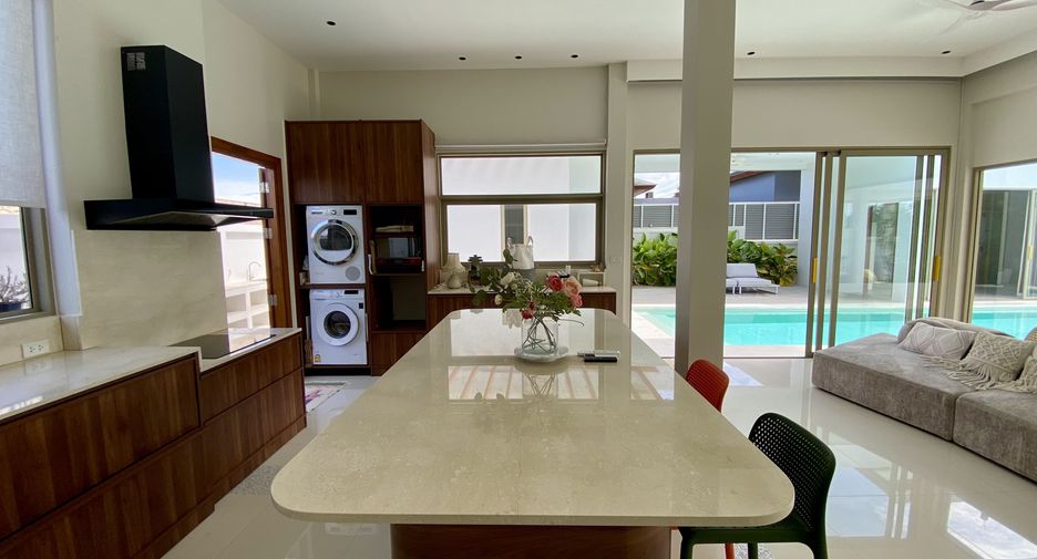 For sale 4 bedrooms villa in Thalang, Phuket