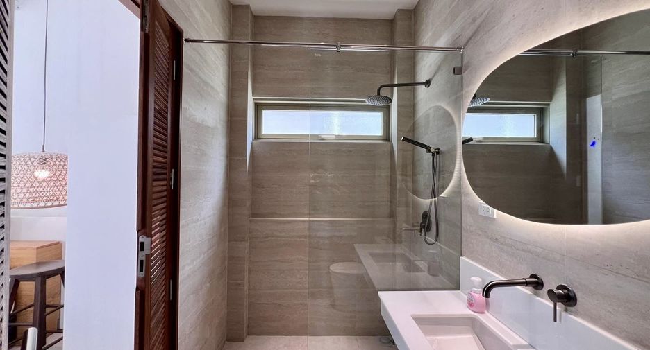 For sale 4 bedrooms villa in Thalang, Phuket
