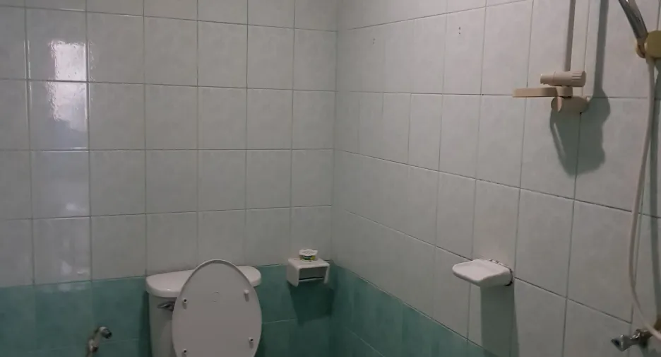 À vendre 10 chambres hôtel à Bang Lamung, Chonburi