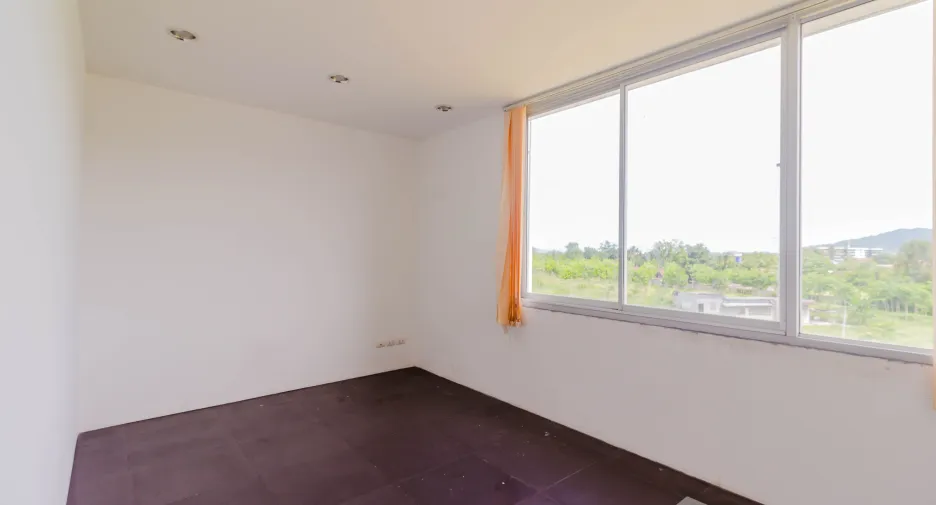 Gewerbefläche zum Kauf mit 4 Zimmer in Mueang Phuket, Phuket