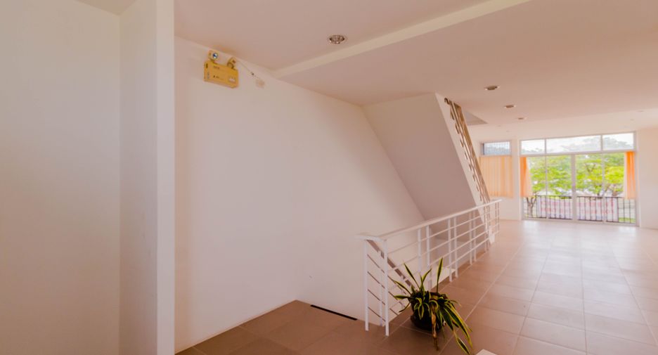 Gewerbefläche zum Kauf mit 4 Zimmer in Mueang Phuket, Phuket
