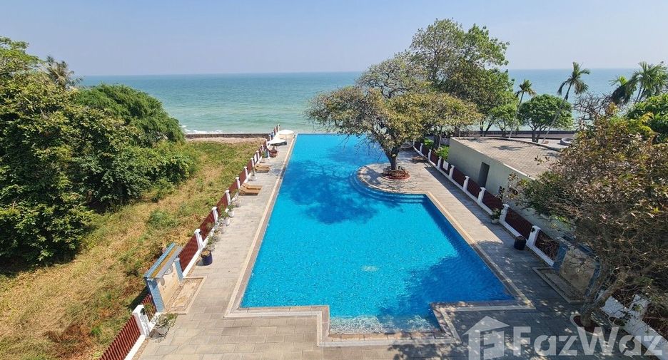 For sale 3 bedrooms condo in Hua Hin, Prachuap Khiri Khan