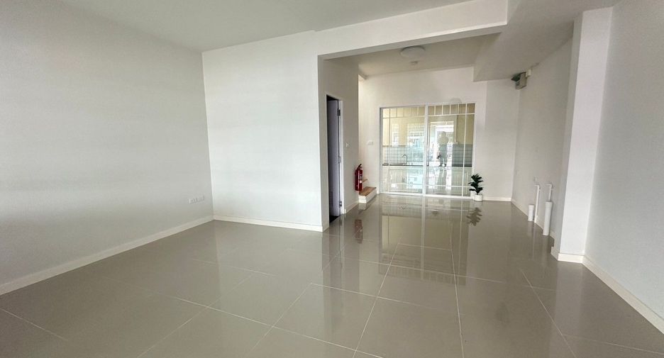 For sale 2 bedrooms townhouse in Phra Samut Chedi, Samut Prakan