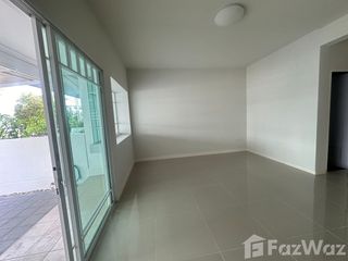 出售 2 卧室 联排别墅 在 Phra Samut Chedi, Samut Prakan