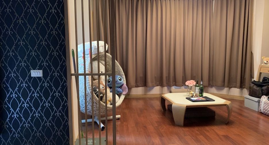 For sale 5 bedrooms villa in Bang Khun Thian, Bangkok