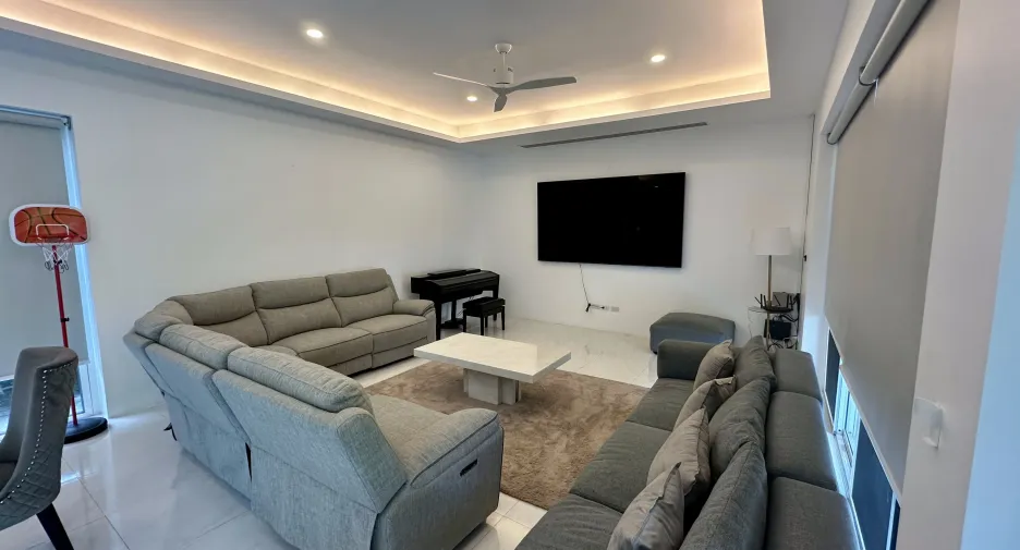 For sale and for rent 3 bedrooms villa in Kathu, Phuket