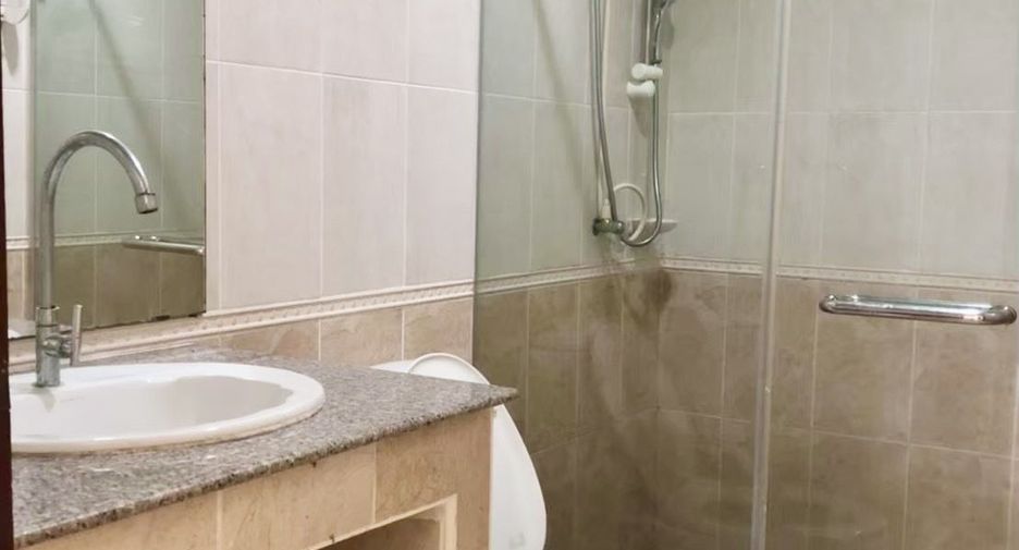 For rent 3 bedrooms house in Bang Lamung, Chonburi